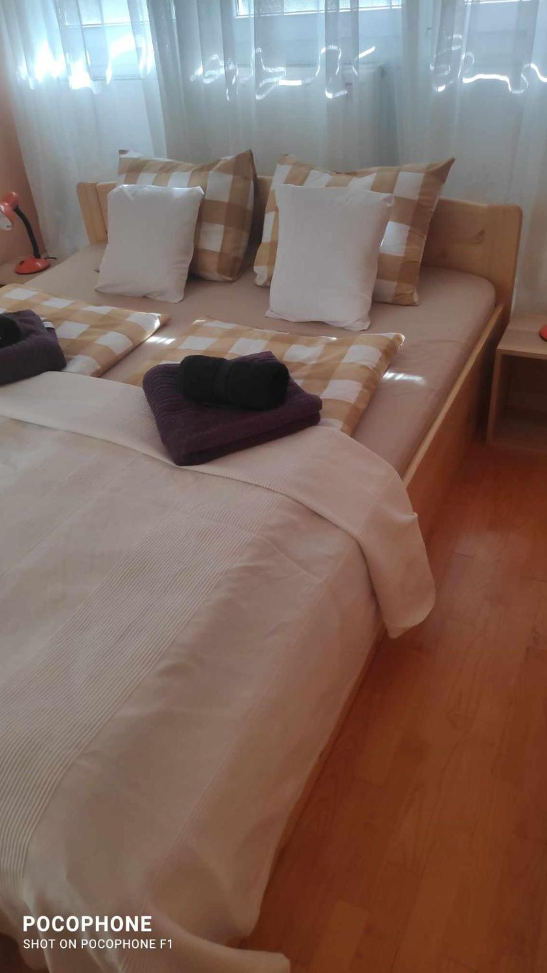 100 Lepes - 100 Steps - Apt With Huge Terrace Next To The Thermal Bath Harkány Exteriör bild
