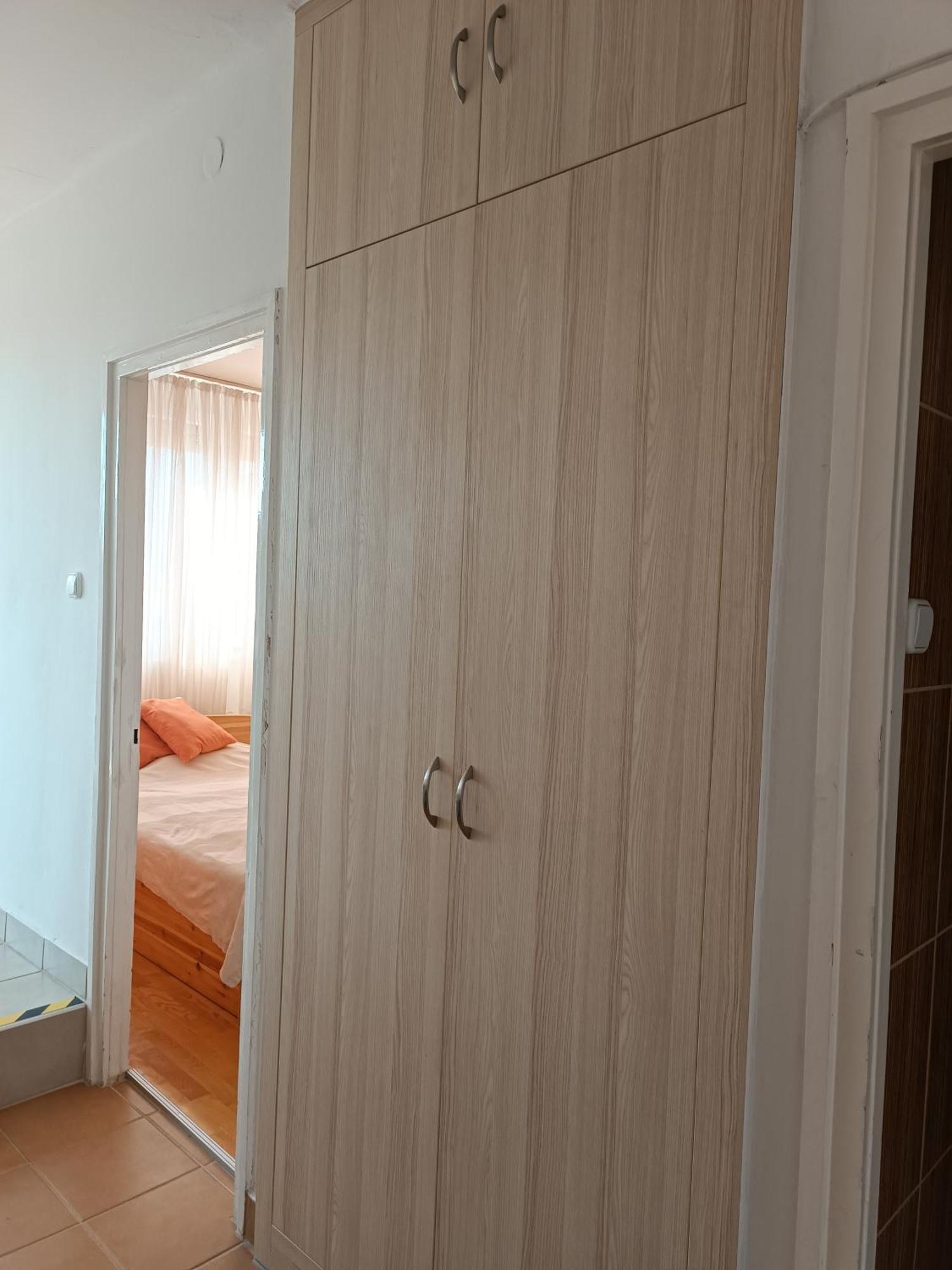 100 Lepes - 100 Steps - Apt With Huge Terrace Next To The Thermal Bath Harkány Exteriör bild